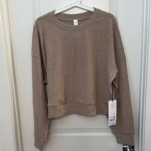 ALO Yoga Muse Crew Neck Pullover in Gravel Heather